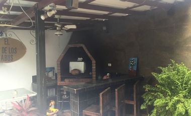 Se vende amplia casa en la alborada 10ma etapa
