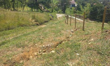 VENDO TERRENO EXPLANADO EN LA VEREDA LA CALDA EN BARBOSA ANTIOQUIA.