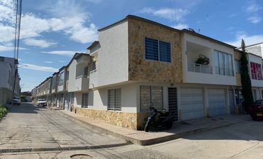 CASA EN VENTA EN CARTAGO VALLE BRIO LA LINDA