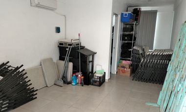 Se Renta Salón de Eventos en Cancún con Alberca y Dos Estudios Sobre Av. Fonatur