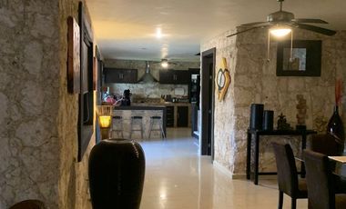 Se Vende Hacienda en Cancun Colonia Doctores II Escriturada atrás de Vía Cumbres
