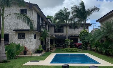 Se Vende Hacienda en Cancun Colonia Doctores II Escriturada atrás de Vía Cumbres