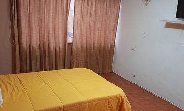 COOP. GLORIA 4 - CASA DE 3 PISOS , MODERNA , 6 HABITACIONES