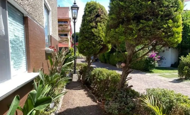 ACOGEDORA Y BELLISIMA CASA EN HERMOSO CONDOMINIO AL SUR DE LA CIUDAD;  A 3 MINUTOS DE LA FACULTAD DE ARTES Y DISEÑOS DE LA UNAM; A UNOS 15 MINUTOS DEL
