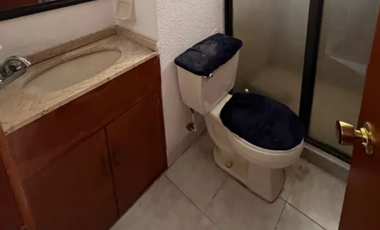 ACOGEDORA Y BELLISIMA CASA EN HERMOSO CONDOMINIO AL SUR DE LA CIUDAD;  A 3 MINUTOS DE LA FACULTAD DE ARTES Y DISEÑOS DE LA UNAM; A UNOS 15 MINUTOS DEL