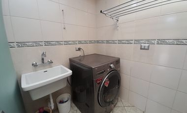 ALQUILO DEPARTAMENTO SEGUNDO PISO 240 MTS2 3 DORMITORIOS CORPAC