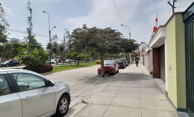 ALQUILO DEPARTAMENTO SEGUNDO PISO 240 MTS2 3 DORMITORIOS CORPAC