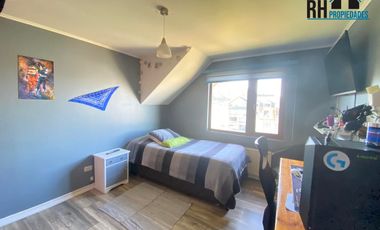 Departamento Duplex Amplio y Remodelado con Hermosa Vista al Volcán Llaima - Condominio Las Encinas - Temuco