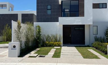 Rento Casa en La Escondida Residencial en Ocoyoacac, Estado de México, modelo “LAGO”