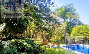 Miacatlan preciosa casa de 5 recámaras, 3 baños, alberca, terraza, tiene vista privilegiada