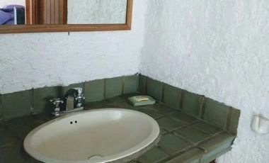 Miacatlan preciosa casa de 5 recámaras, 3 baños, alberca, terraza, tiene vista privilegiada