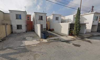 CASA EN REMATE BANCARIO EN  C. Portal de los Murillos Zona Industrial, 88960 Cdad. Río Bravo, Tamps