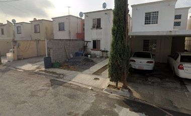 CASA EN REMATE BANCARIO EN  C. Portal de los Murillos Zona Industrial, 88960 Cdad. Río Bravo, Tamps