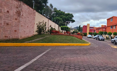 BELLISIMA Y ACOGEDORA CASA EN HERMOSO CONDOMINIO, A 15 MINUTOS DEL MUSEO DOLORES OLMEDO, VÍAS DE COMUNICACIÓN AREAS VERDES A 5 MINUTOS DE CHEDRAUI.