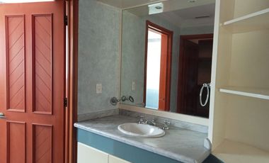 CASA EN RENTA EN CLUB DE GOLF VALLE ESCONDIDO