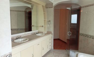 CASA EN RENTA EN CLUB DE GOLF VALLE ESCONDIDO