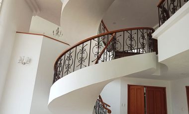 CASA EN RENTA EN CLUB DE GOLF VALLE ESCONDIDO