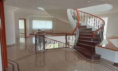 CASA EN RENTA EN CLUB DE GOLF VALLE ESCONDIDO