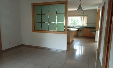 CASA EN RENTA EN CLUB DE GOLF VALLE ESCONDIDO