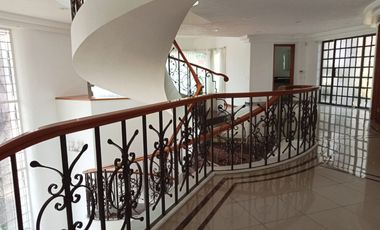 CASA EN RENTA EN CLUB DE GOLF VALLE ESCONDIDO