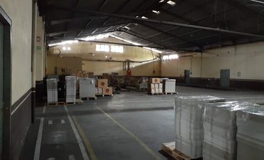 Dijual / Disewakan gudang nol jalan Raya Margomulyo, Strategis