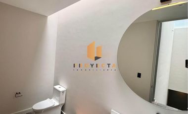 CASA EN VENTA EN CAMPO DE GOLF ALTOZANO