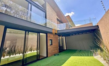 CASA EN VENTA EN CAMPO DE GOLF ALTOZANO