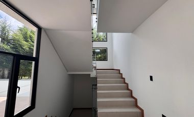 ESPECTACULAR CASA DE ARRIENDO EN EL CLUB DE GOLF ARRAYANES!  A ESTRENAR!  PUEMBO!