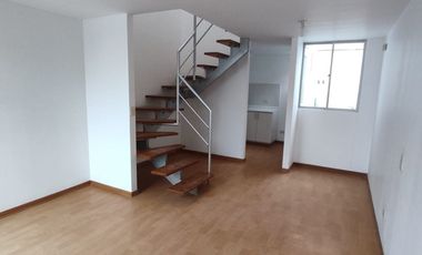 VENDO CASA DE ESTRENO DE 2 PISOS-CARABAYLLO