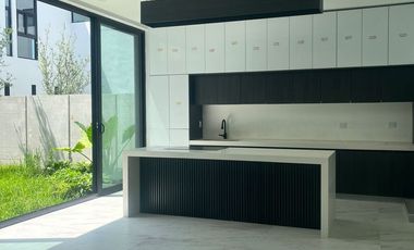 CASA EN VENTA EN BOSQUES DE LAS MISIONES, CARRETERA NACIONAL