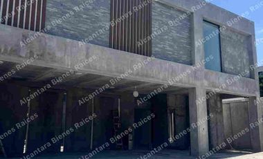 CASA EN VENTA CARRETERA NACIONAL, BOSQUES DE LAS MISIONES