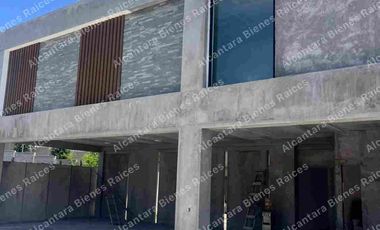CASA EN VENTA CARRETERA NACIONAL, BOSQUES DE LAS MISIONES