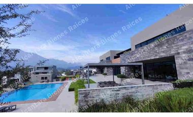 CASA EN VENTA CARRETERA NACIONAL, BOSQUES DE LAS MISIONES