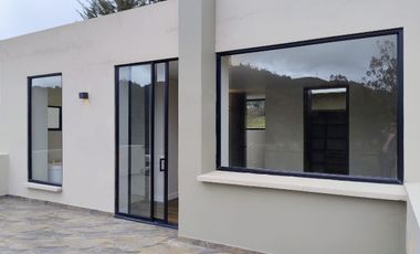 Amplia casa para estrenar en La Calera
