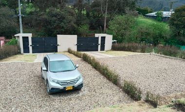Amplia casa para estrenar en La Calera