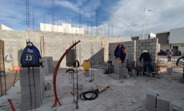 Bonita casa en preventa en los Olivos en Gómez Palacio, Dgo. A ser terminada a principios de Abril 2025