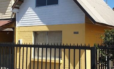 EN VENTA CASA EN CURICÓ, Pasaje Eduardo Anguita 2203