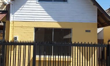EN VENTA CASA EN CURICÓ, Pasaje Eduardo Anguita 2203