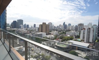 Khun By Yoo (Ref.RSA42705)