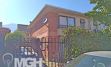 Casa en VENTA en condominio, La Florida Alto.