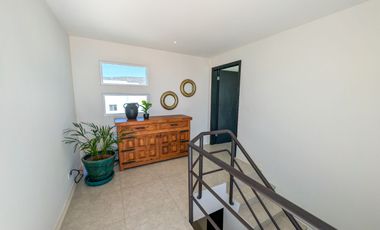 Casa Moderna en Ensenada con Impresionantes Vistas al Océano, a Solo Minutos de la Playa Arenosa