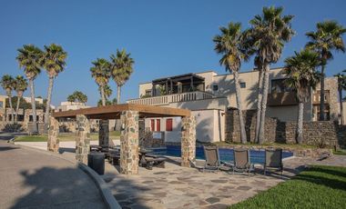 Casa Moderna en Ensenada con Impresionantes Vistas al Océano, a Solo Minutos de la Playa Arenosa