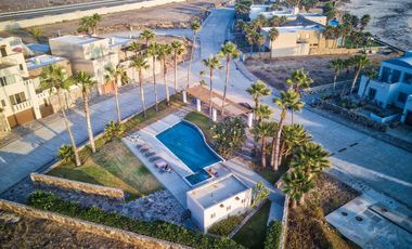 Casa Moderna en Ensenada con Impresionantes Vistas al Océano, a Solo Minutos de la Playa Arenosa