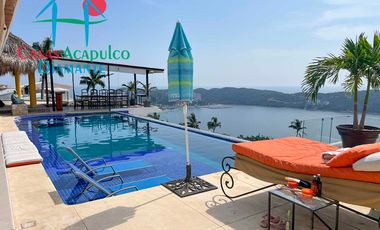 Casa en venta con alberca Infiniti privada, con jacuzzi, camastros, sombrillas y zona de asoleadero