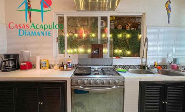 Casa en venta con alberca Infiniti privada, con jacuzzi, camastros, sombrillas y zona de asoleadero