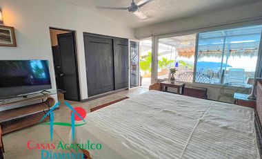 Casa en venta con alberca Infiniti privada, con jacuzzi, camastros, sombrillas y zona de asoleadero