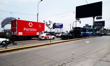 Se Vende Casa Comercial, con Local, Oficinas, Departamentos y Cochera - Depósito, en Avenida Pastor Sevilla (Ruta C), Ovalo Cocharcas, Primer Sector,
