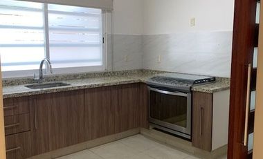 RENTA CASA EN CORREGIDORA EL PUEBLITO  DENTRO DE PRIVADA CON VIGILANCIA