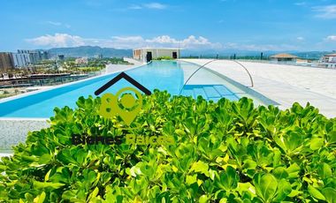 Depa CON PLAYA EN VENTA de 5 recámaras CON VISTA AL MAR