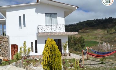 SE ALQUILA CASA VACACIONAL DE DOS PISOS CON ÁREA VERDE